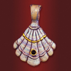 Медальон «Пилигрим»  с камнем