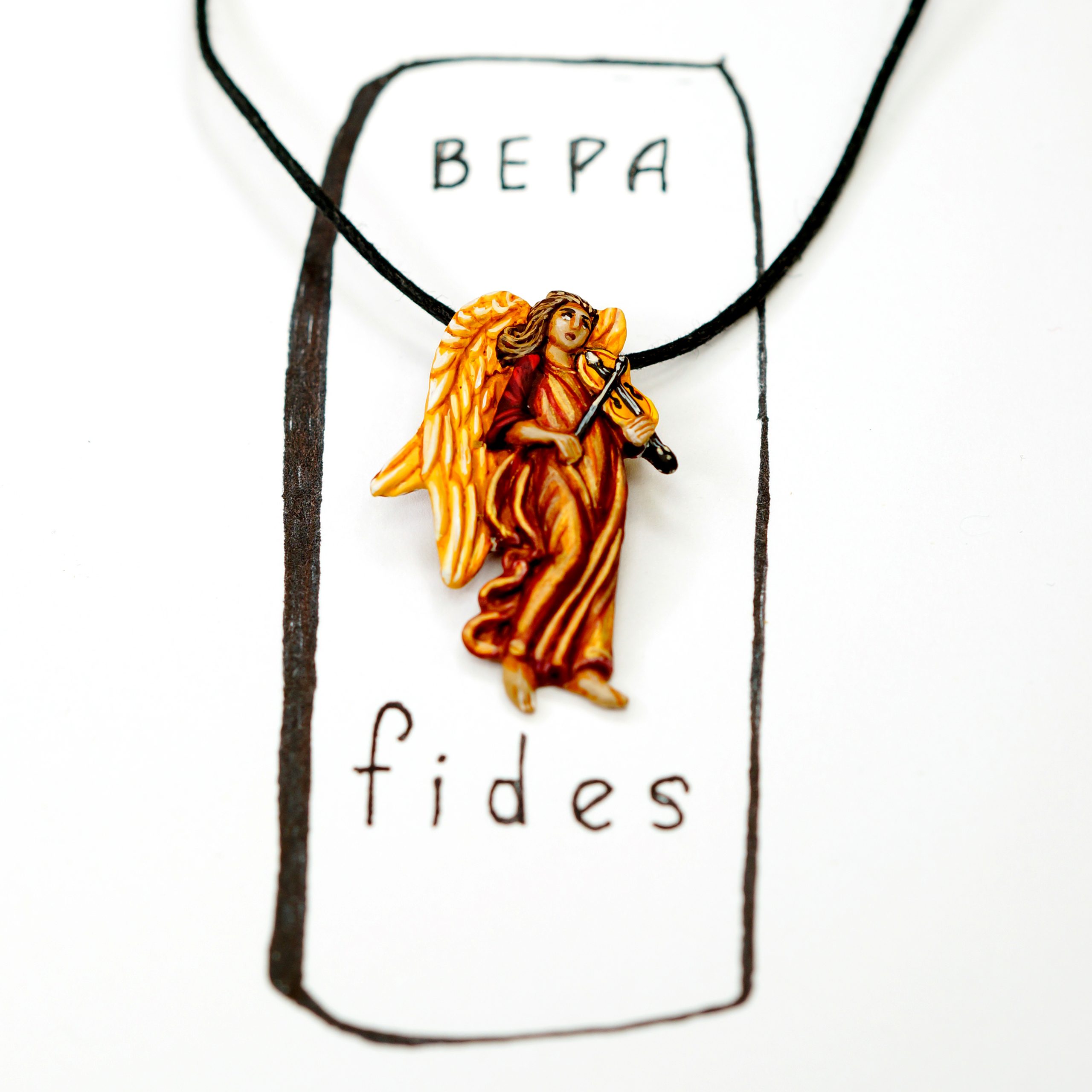 Медальон "Ангел-музыкант "Вера" - Авторская роспись