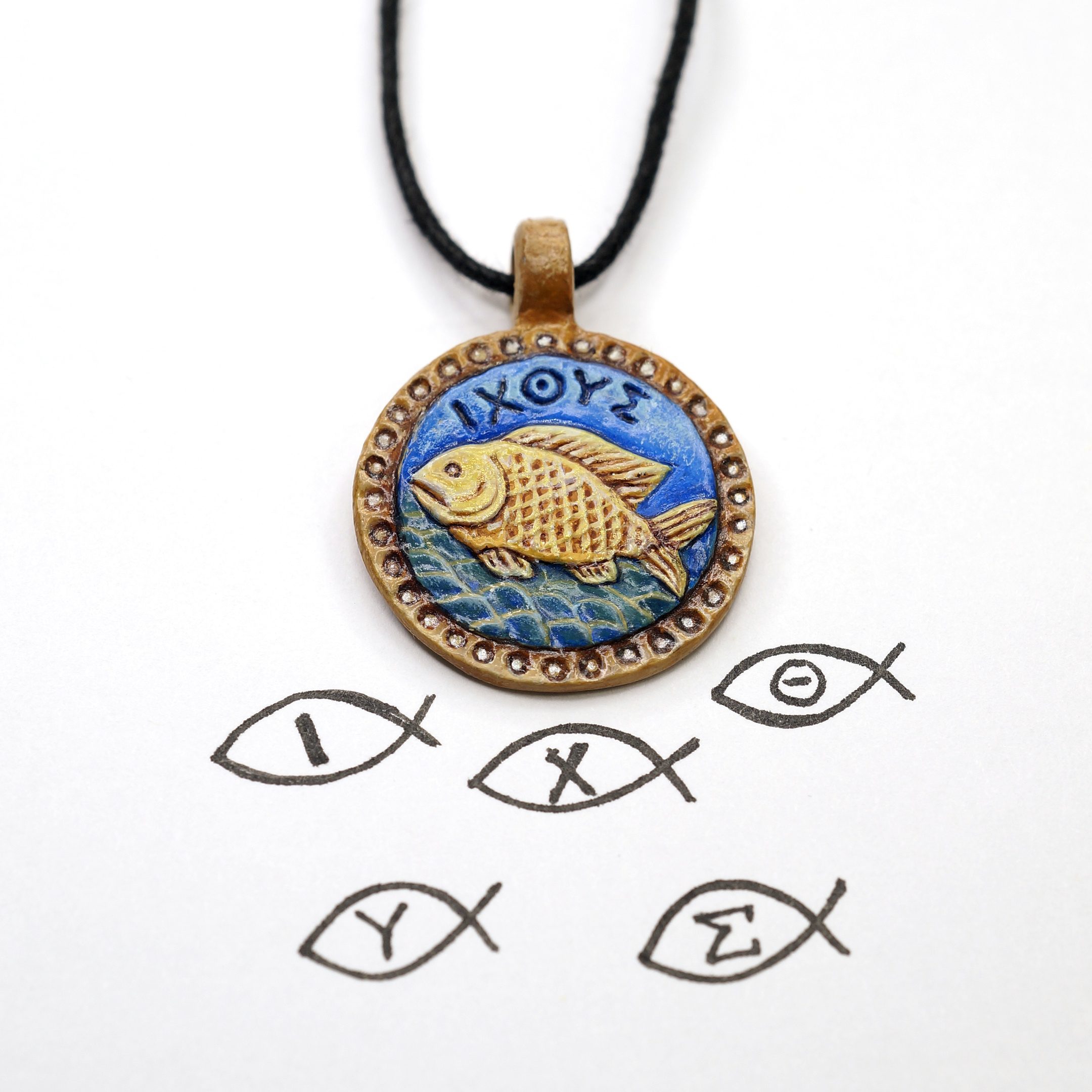 Медальон "Рыба ИХТИС" - Авторская роспись Медальон "Рыба ИХТИС" - Авторская роспись