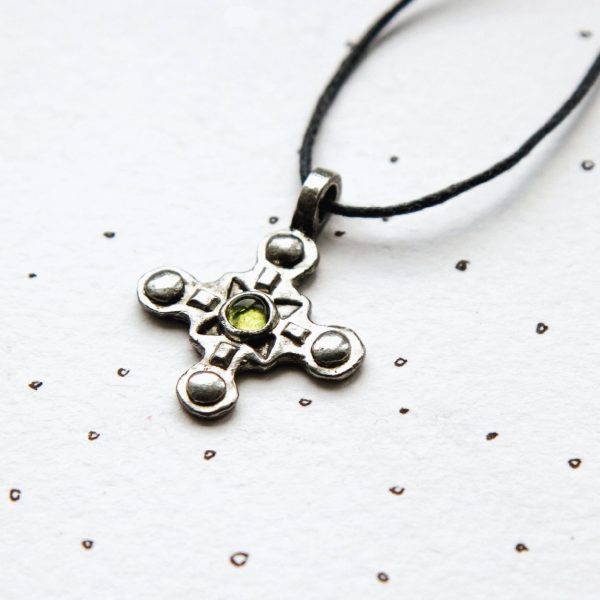 Нательный крестик "Агиос" - Полудрагоценные камни