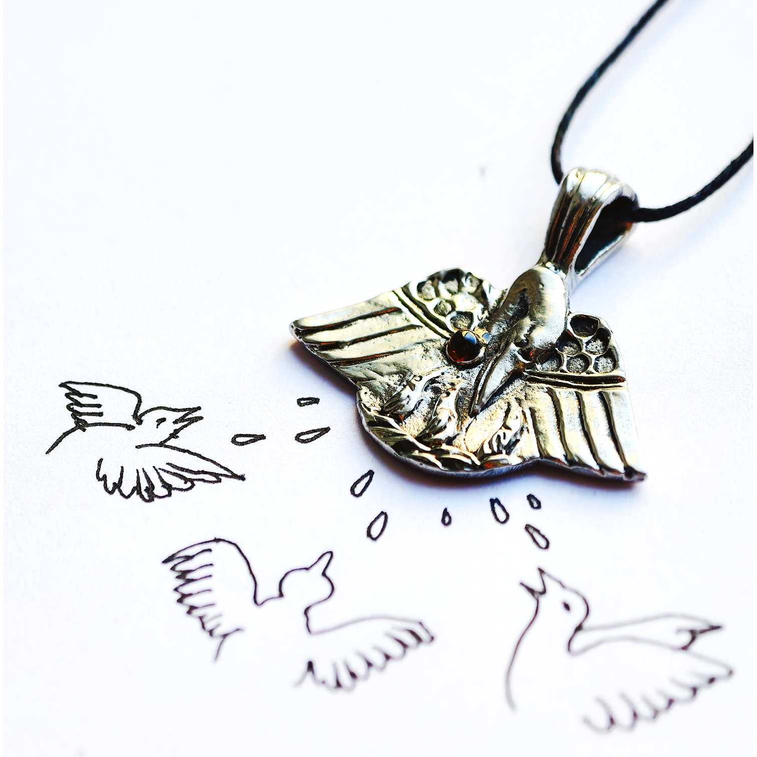 Медальон "От сердца к сердцу" - Полудрагоценные камни Медальон "От сердца к сердцу" - Полудрагоценные камни