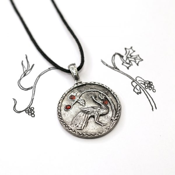 Медальон "Блажен любящий" - Полудрагоценные камни