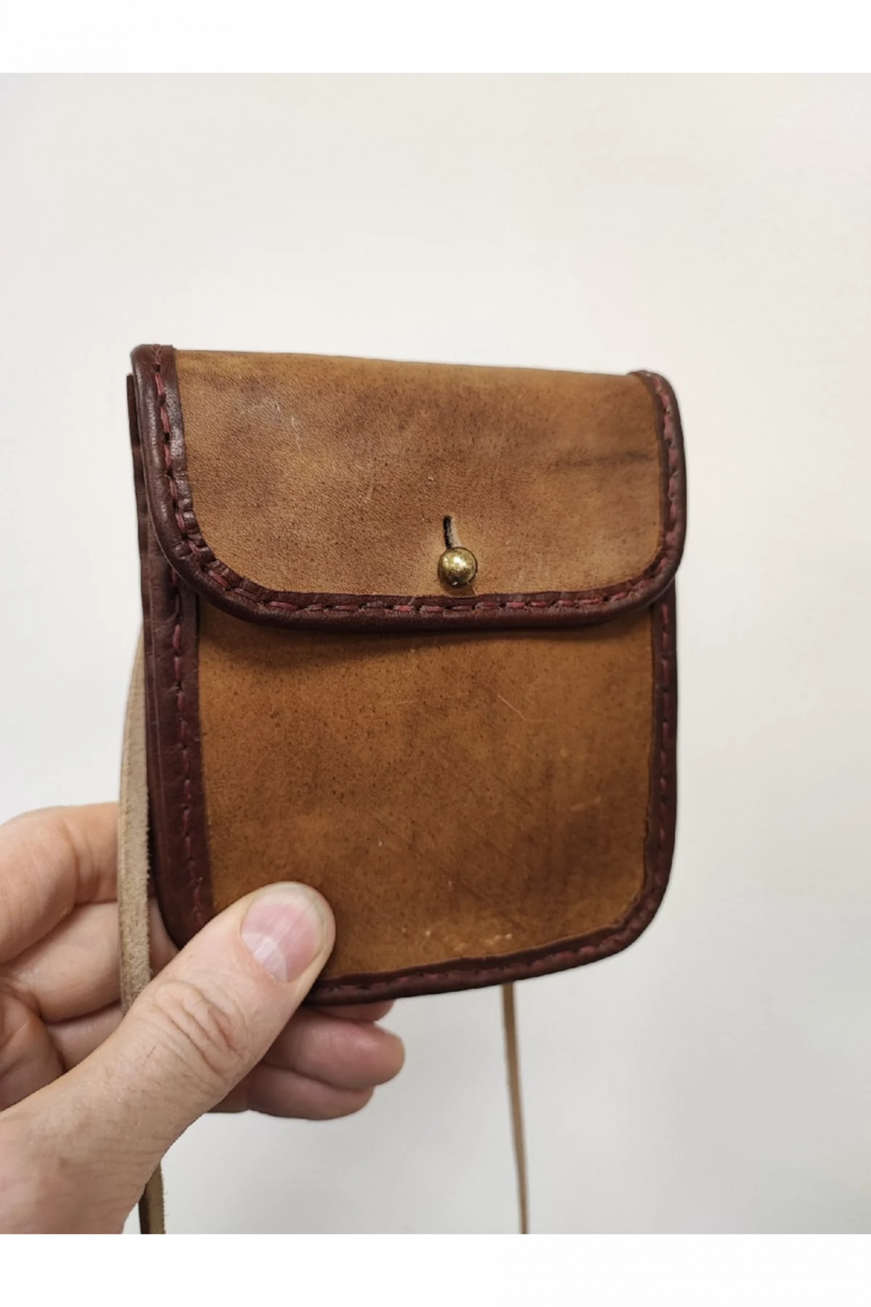 Кожаная сумка для креста священника