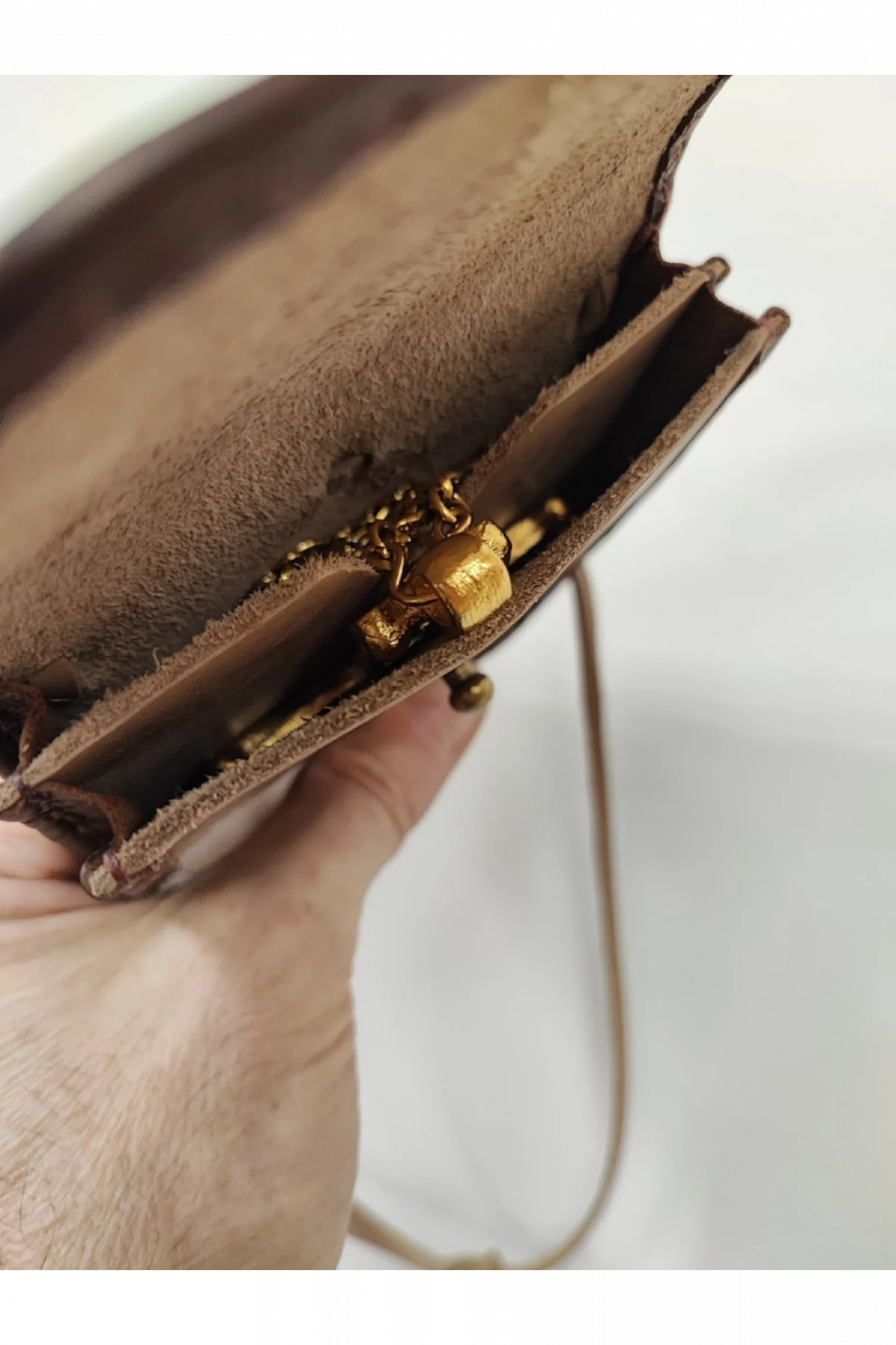 Кожаная сумка для креста священника