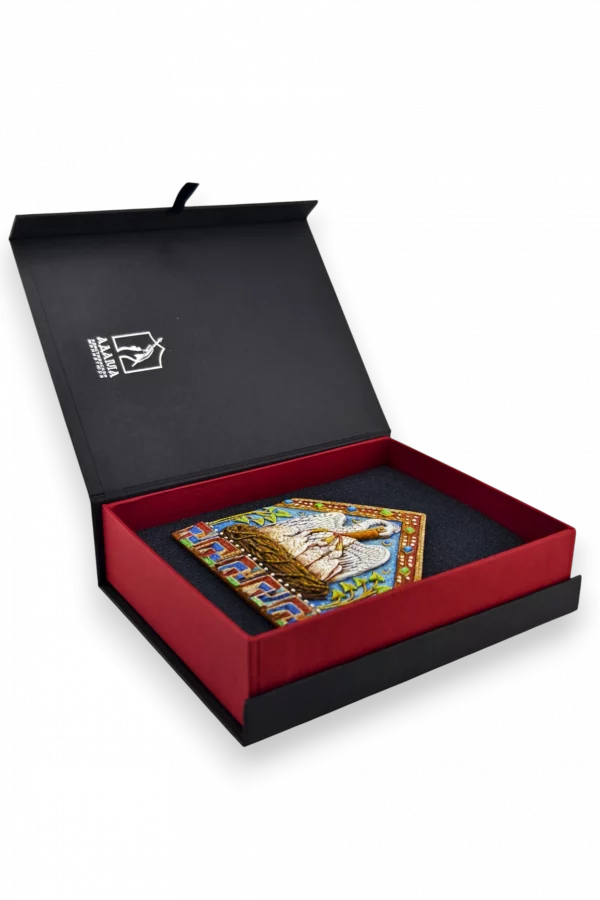 Подарочная коробка для плакеток и настенных крестов