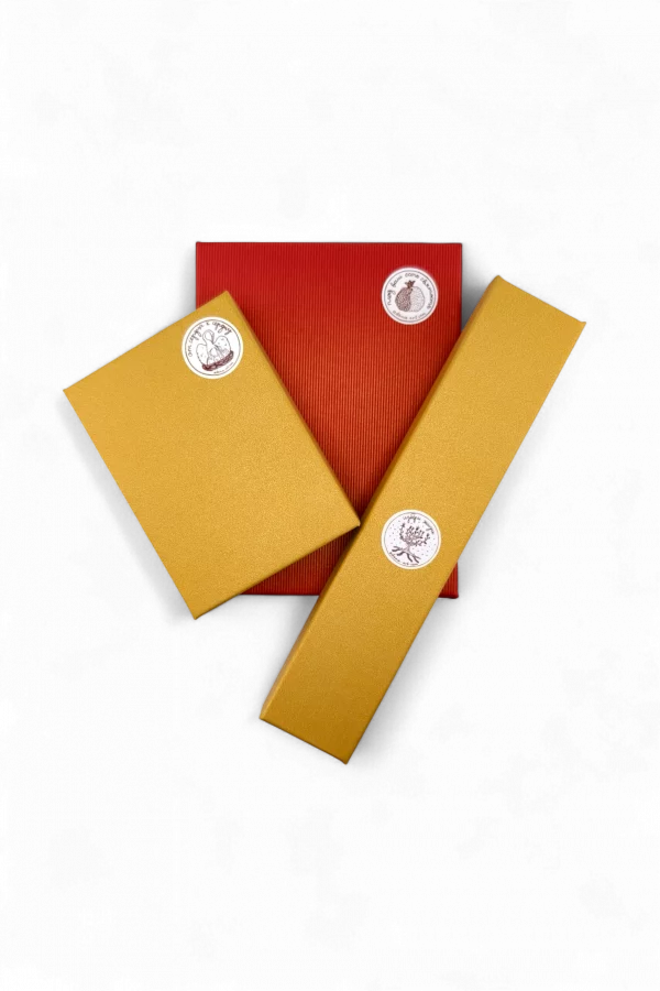 Подарочная коробка для медальонов, маленьких плакеток и настенных крестов